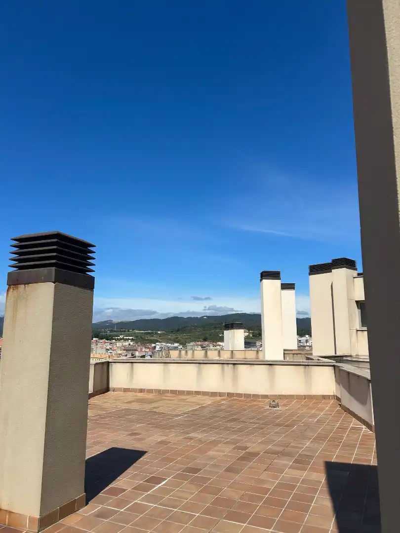 Vista exterior de Oficina en venda en Terrassa amb Terrassa