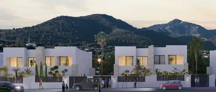 Vista exterior de Casa o xalet en venda en Alhaurín de la Torre amb Aire condicionat, Calefacció i Jardí privat