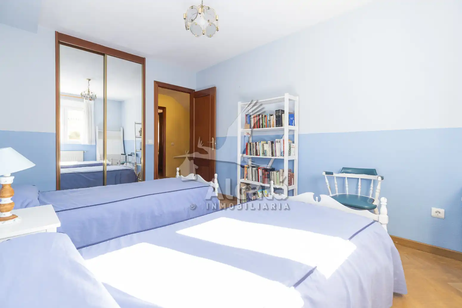 Schlafzimmer von Einfamilien-Reihenhaus zum Verkauf in Alcalá de Henares mit Heizung, Parkett und Schwimmbad