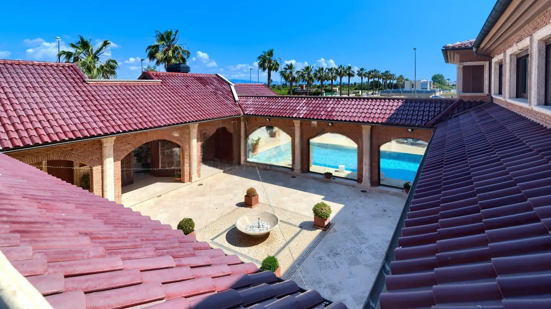 Detached house with terrace for sale in Playa