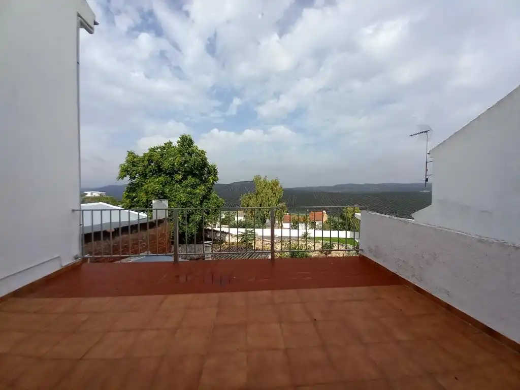 Xalet amb jardí en venda a Alcaudete