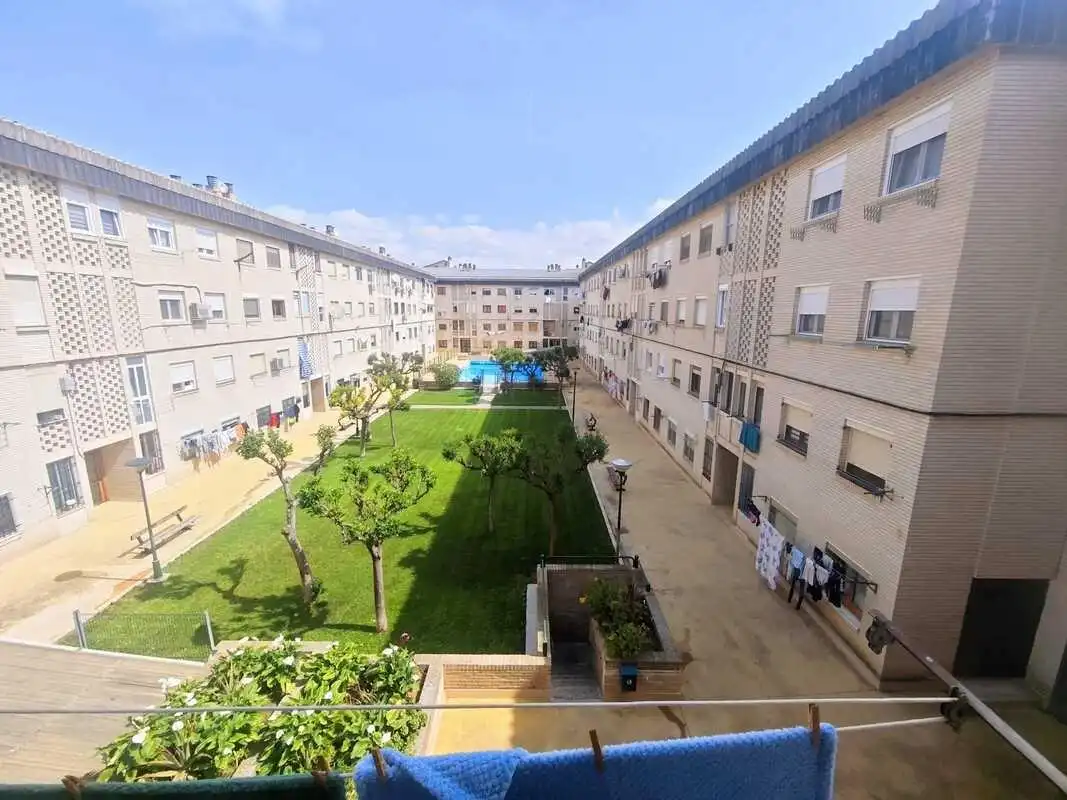Exterior view of Flat for sale in Utebo  with Air Conditioner, Heating and Balcony