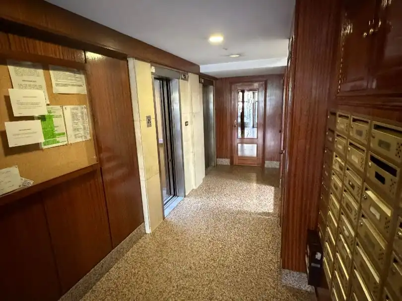 Apartament en venda en A Coruña Capital  amb Parquet, Traster i Moblat
