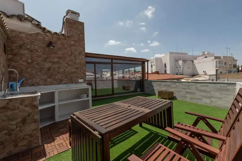 Terrasse von Dachboden zur Miete in Jerez de la Frontera mit Klimaanlage und Balkon