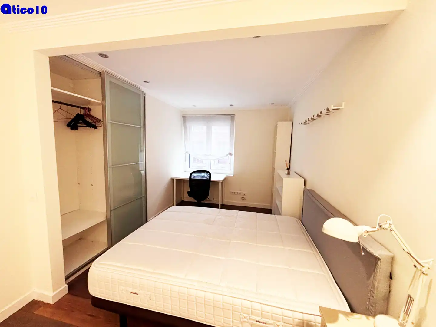 Bedroom of Flat for sale in Oviedo   with Heating, Storage room and Furnished