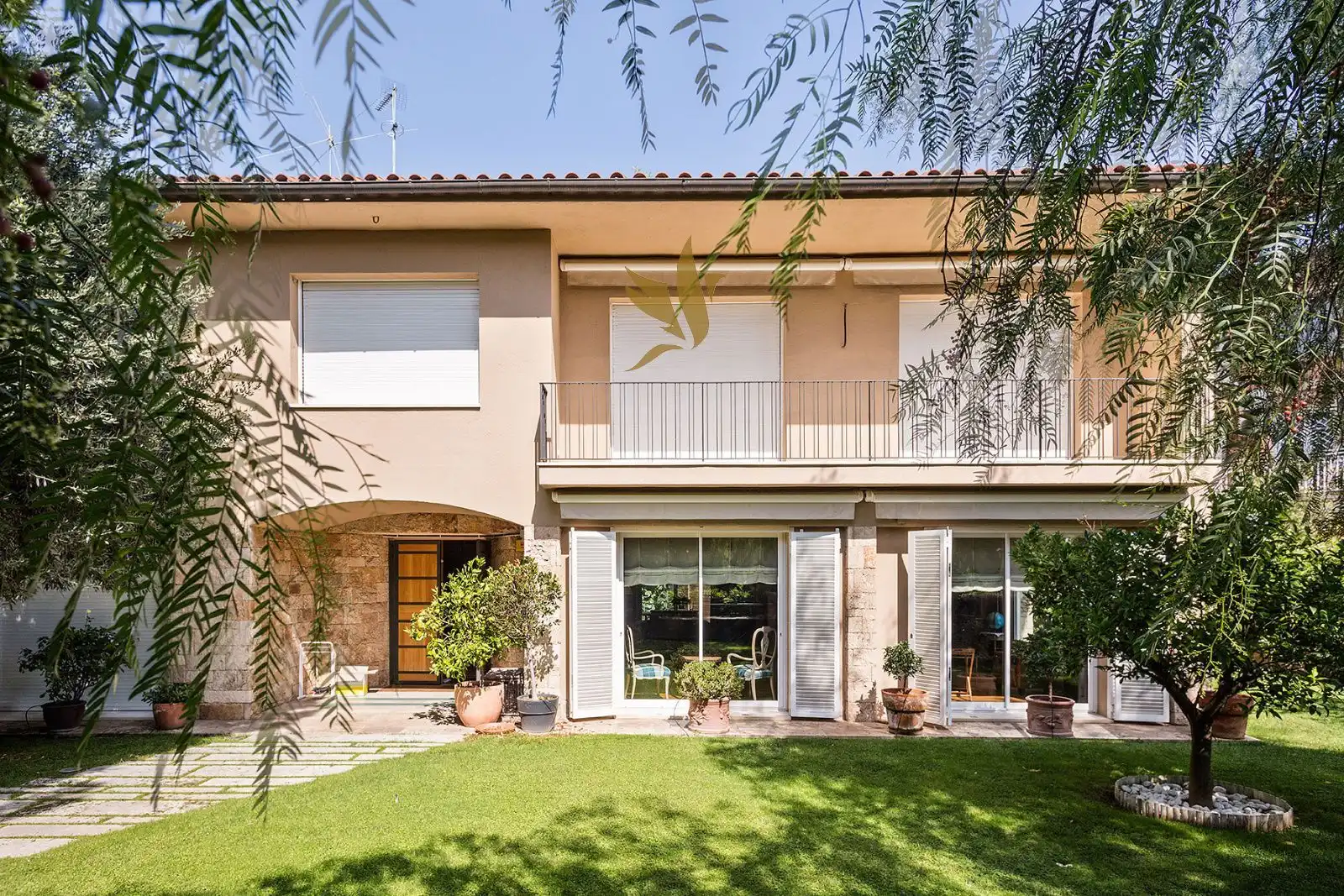 Vista exterior de Casa o xalet de lloguer en Barcelona amb Aire condicionat, Calefacció i Jardí privat