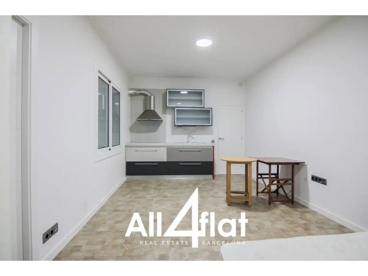 Habitación de Estudio de alquiler en Barcelona con Alarma