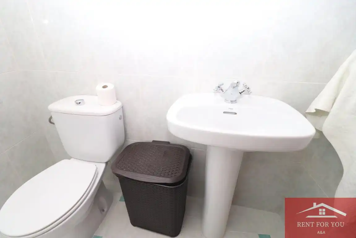 Bathroom of Flat for rent in Alhaurín El Grande  with Air Conditioner, Furnished and Balcony