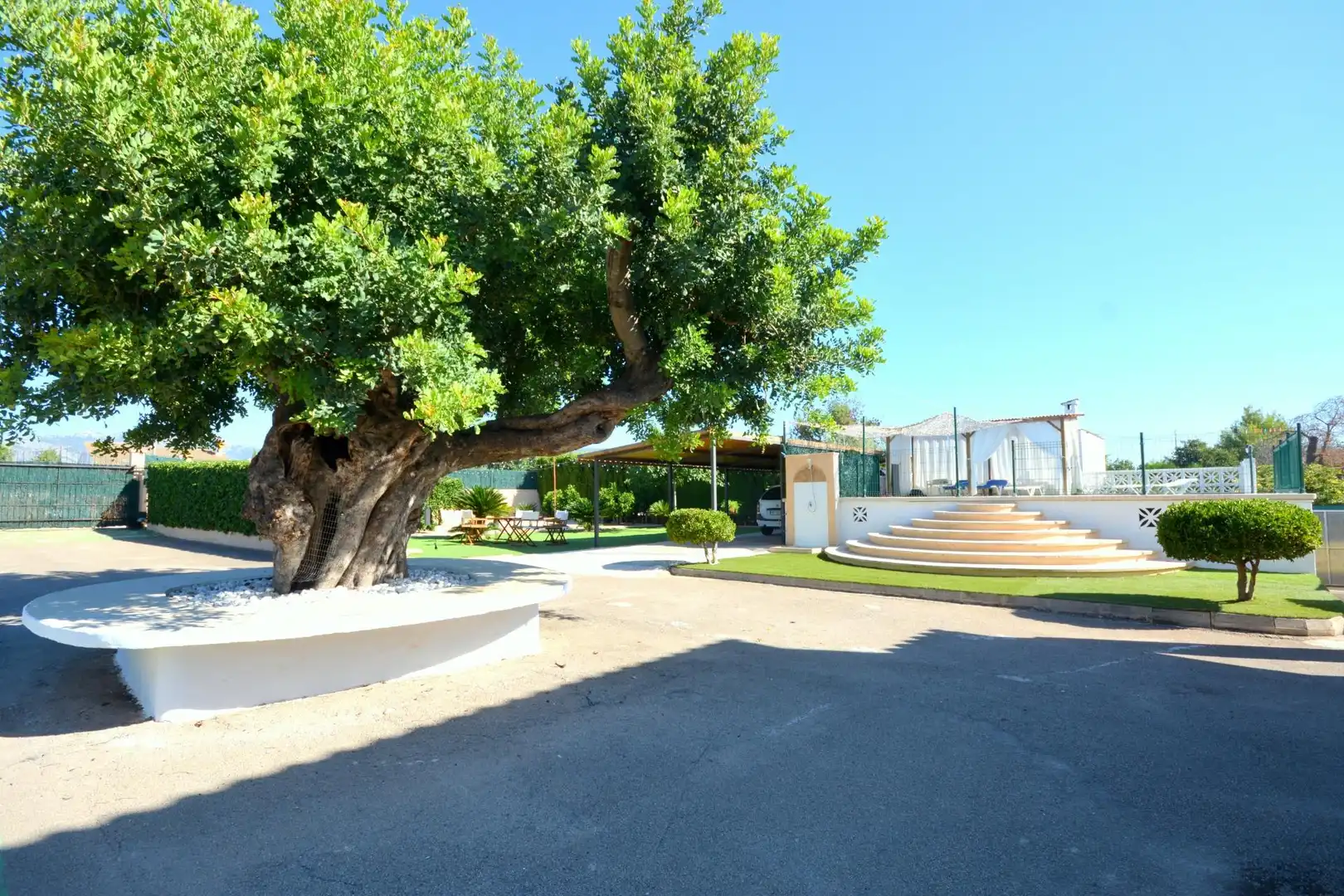 Vista exterior de Casa o xalet en venda en Marratxí amb Aire condicionat, Calefacció i Jardí privat