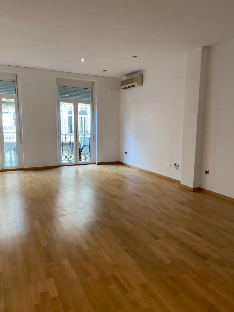 Flat with terrace to rent in Carrer del Mestre Gozalbo, imagen 4