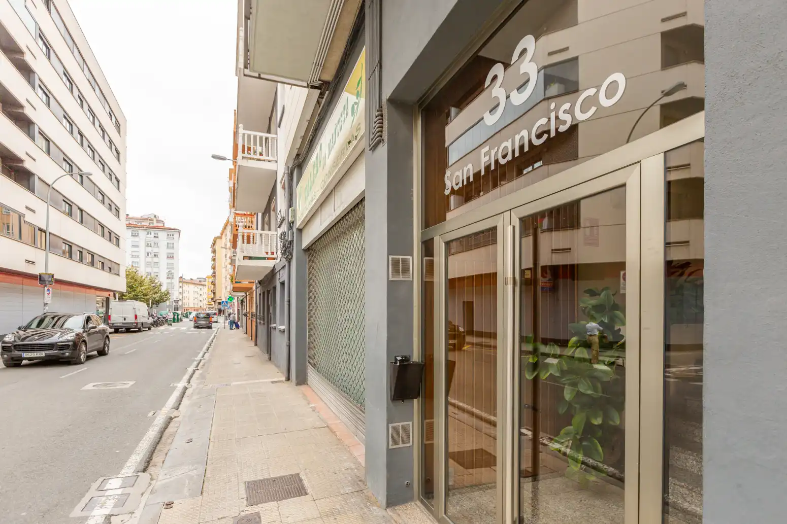Vista exterior de Piso en venta en Burlada / Burlata con Calefacción, Parquet y Terraza
