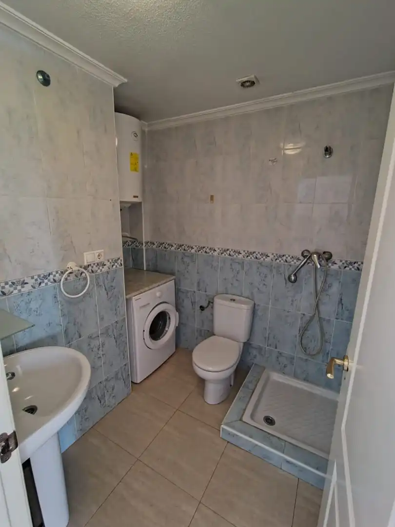 Baño de Planta baja en venta en Daya Nueva con Terraza, Trastero y Piscina comunitaria