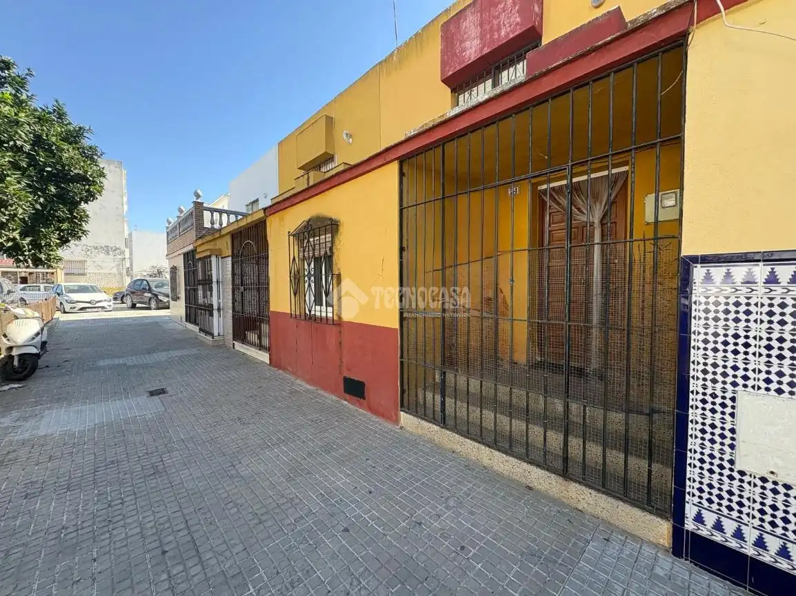 Casa bifamiliare con terrazza in vendita a CALLE OCA