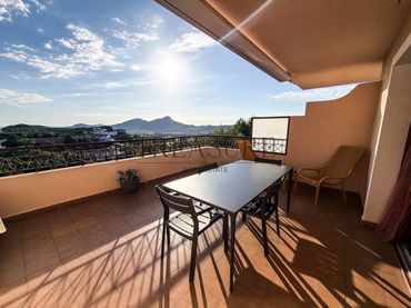 Haus mit Pool zum Verkauf in Calle de la Tosca
