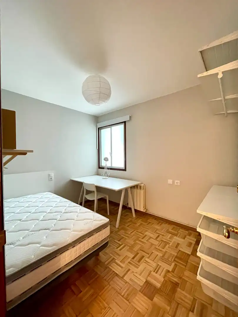 Habitación de Piso en venta en A Coruña Capital  con Calefacción y Trastero