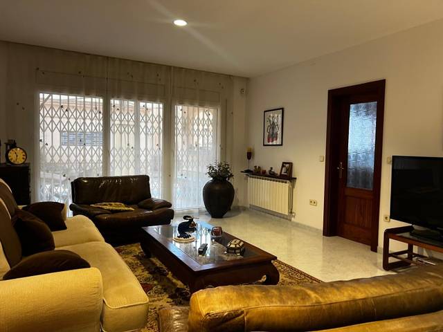 Casa adosada en Venta en Veïnat