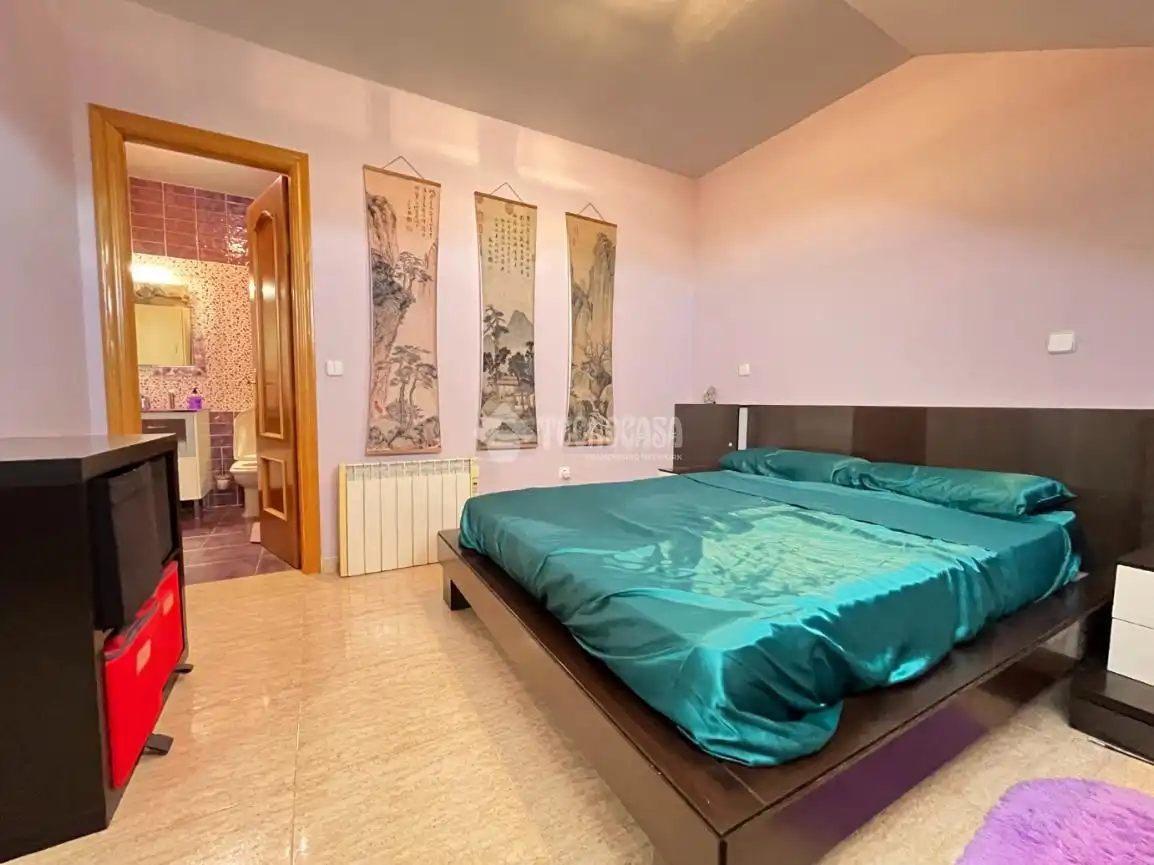 Habitación de Piso en venta en Pozuelo del Rey con Calefacción y Trastero