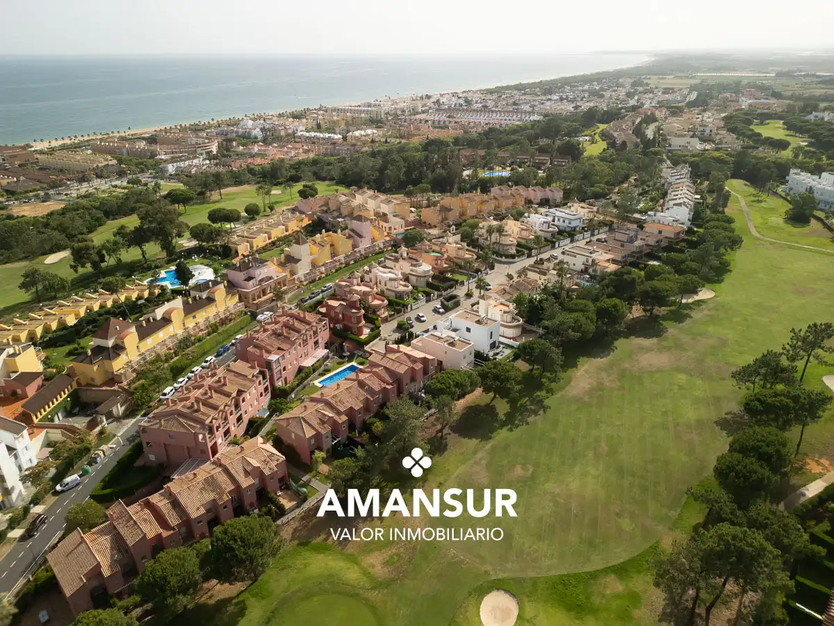 Chalet con piscina en venta en Islantilla Golf, imagen 110