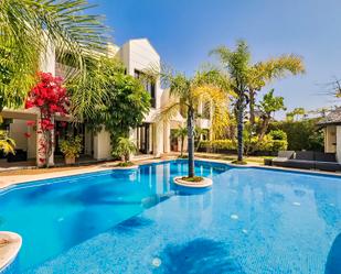 Swimming pool of House or chalet for sale in Marbella