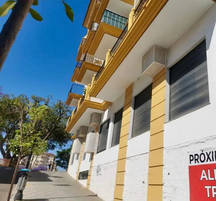 Exterior view of Commercial properties for rent in Fuengirola  with Heating