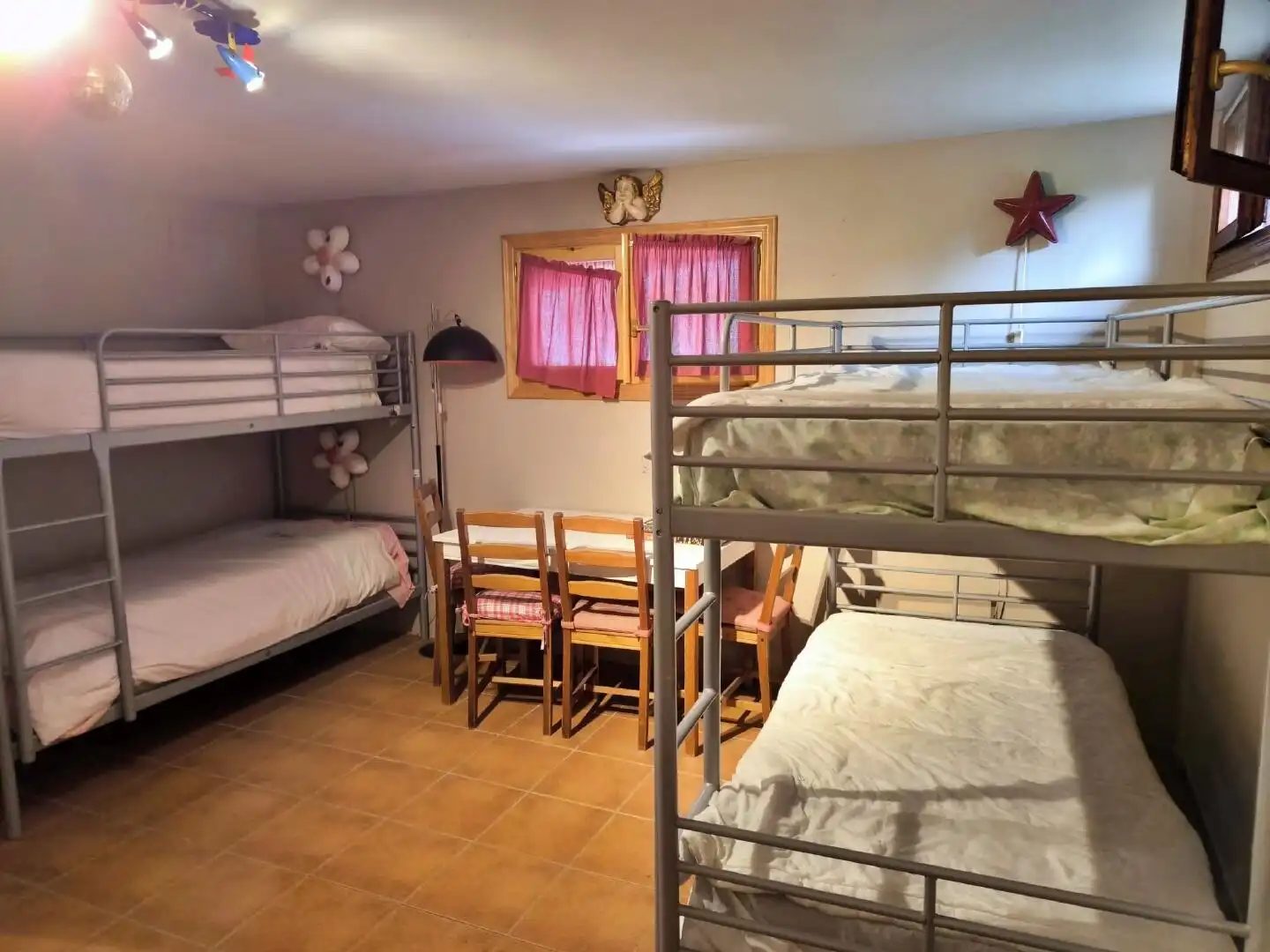 Dormitori de Casa o xalet en venda en Castro-Urdiales