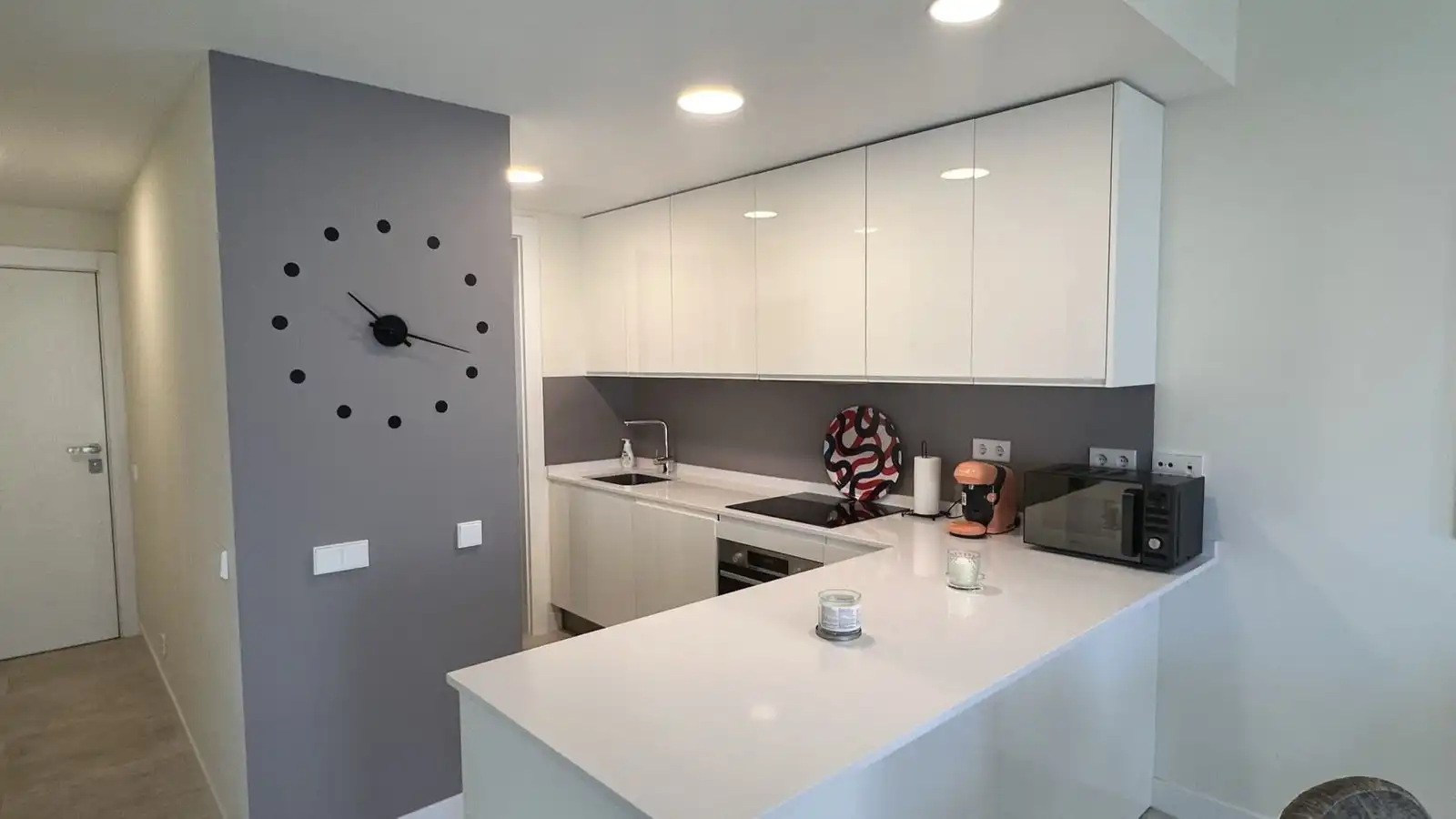 Cocina de Piso de alquiler en Estepona con Aire acondicionado, Terraza y Amueblado