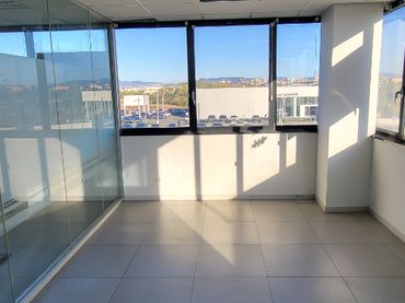 Büro mit Aufzug zur Miete in Polígono Parque Empresarial la Muga 11
