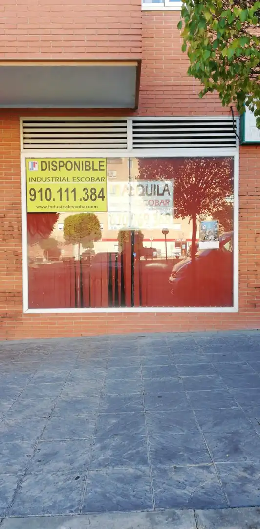Local de alquiler en Calle Presidente a Suárez, 3, Perlita