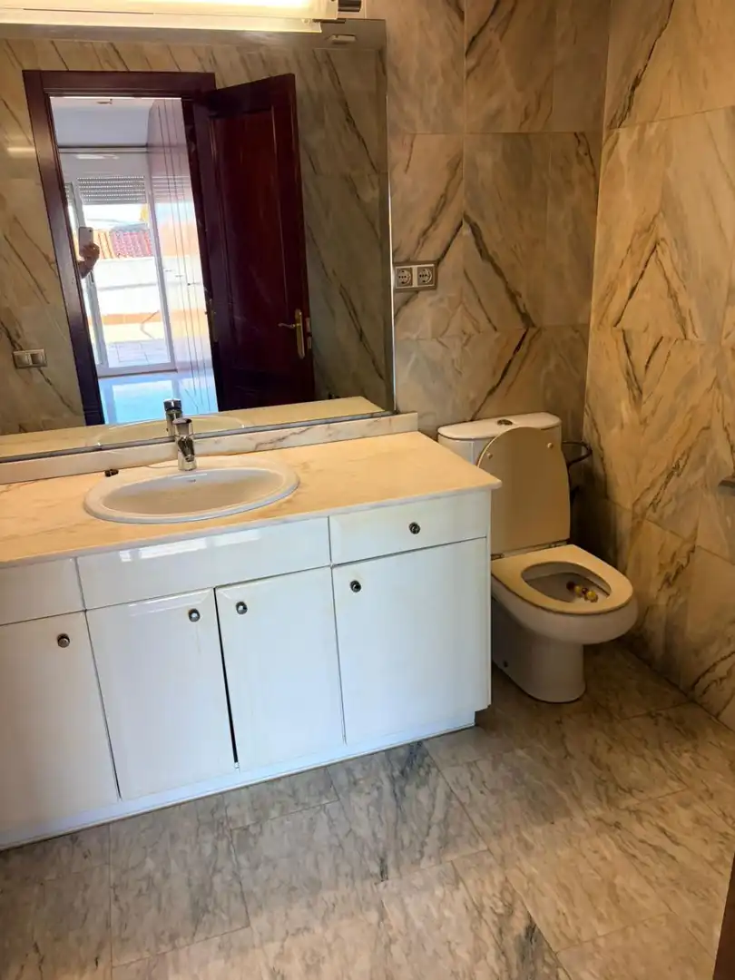 Bathroom of Attic for rent in Les Franqueses del Vallès  with Terrace and Balcony