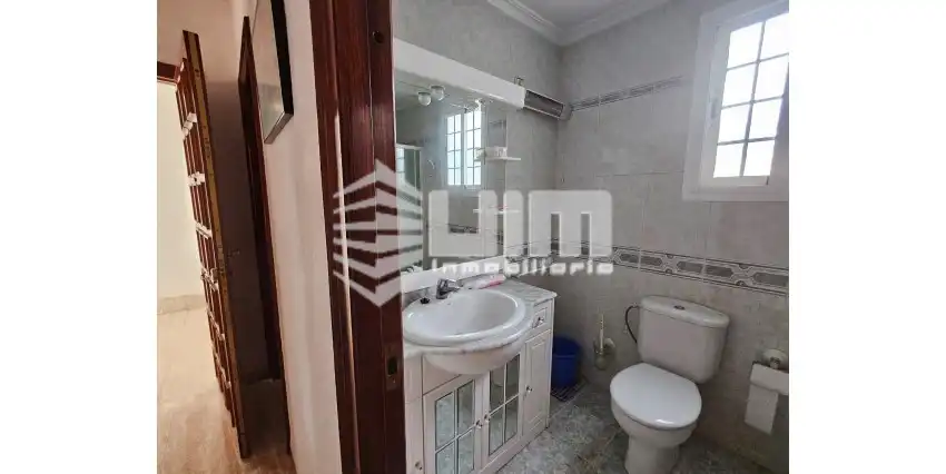 Baño de Piso en venta en Sagunto / Sagunt con Aire acondicionado, Amueblado y Balcón