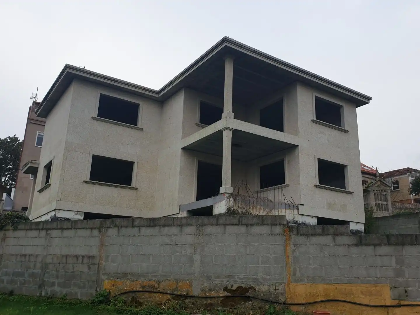 Vista exterior de Casa o chalet en venta en Vigo  con Balcón