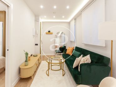 Flat with lift for sale in Calle de Juan Bravo