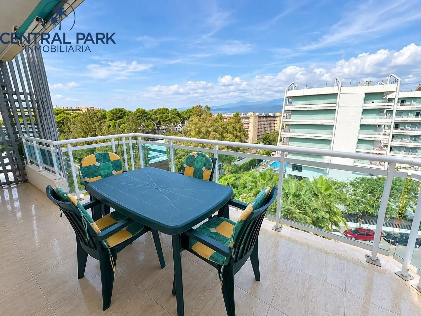 Apartment with pool for sale in Calle VILADOMAT, imagen 2