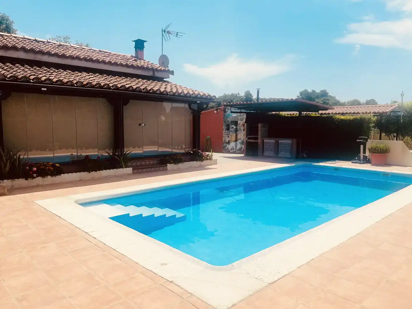 Piscina de Finca rústica en venda en Cuacos de Yuste amb Aire condicionat, Jardí privat i Traster