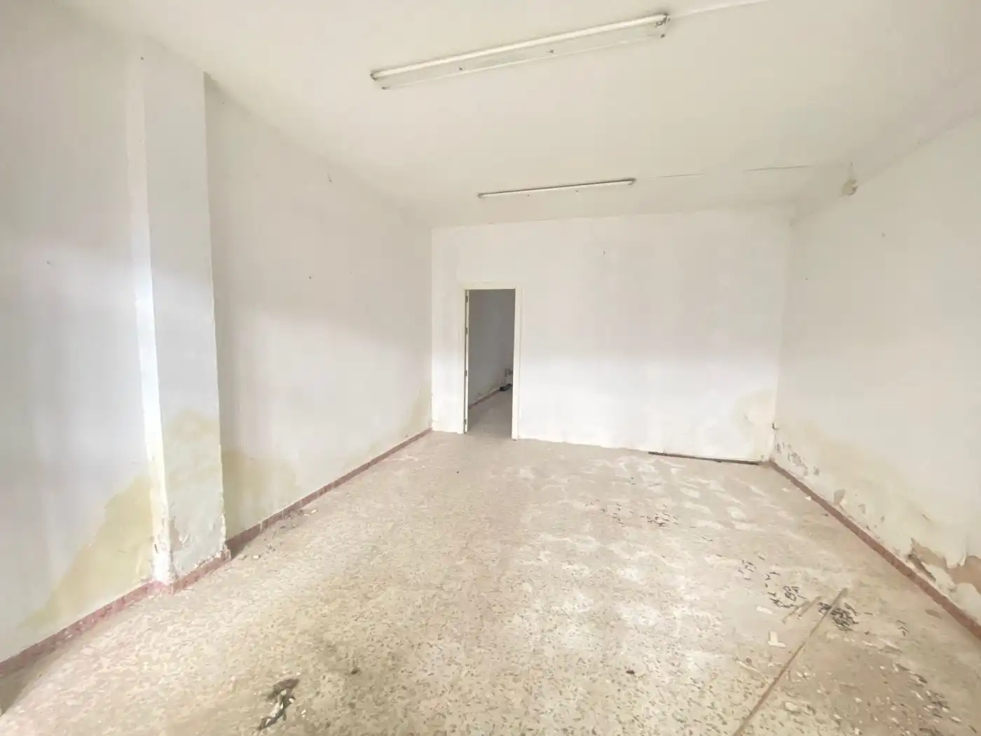 Nave industrial en venta en Lora del Río