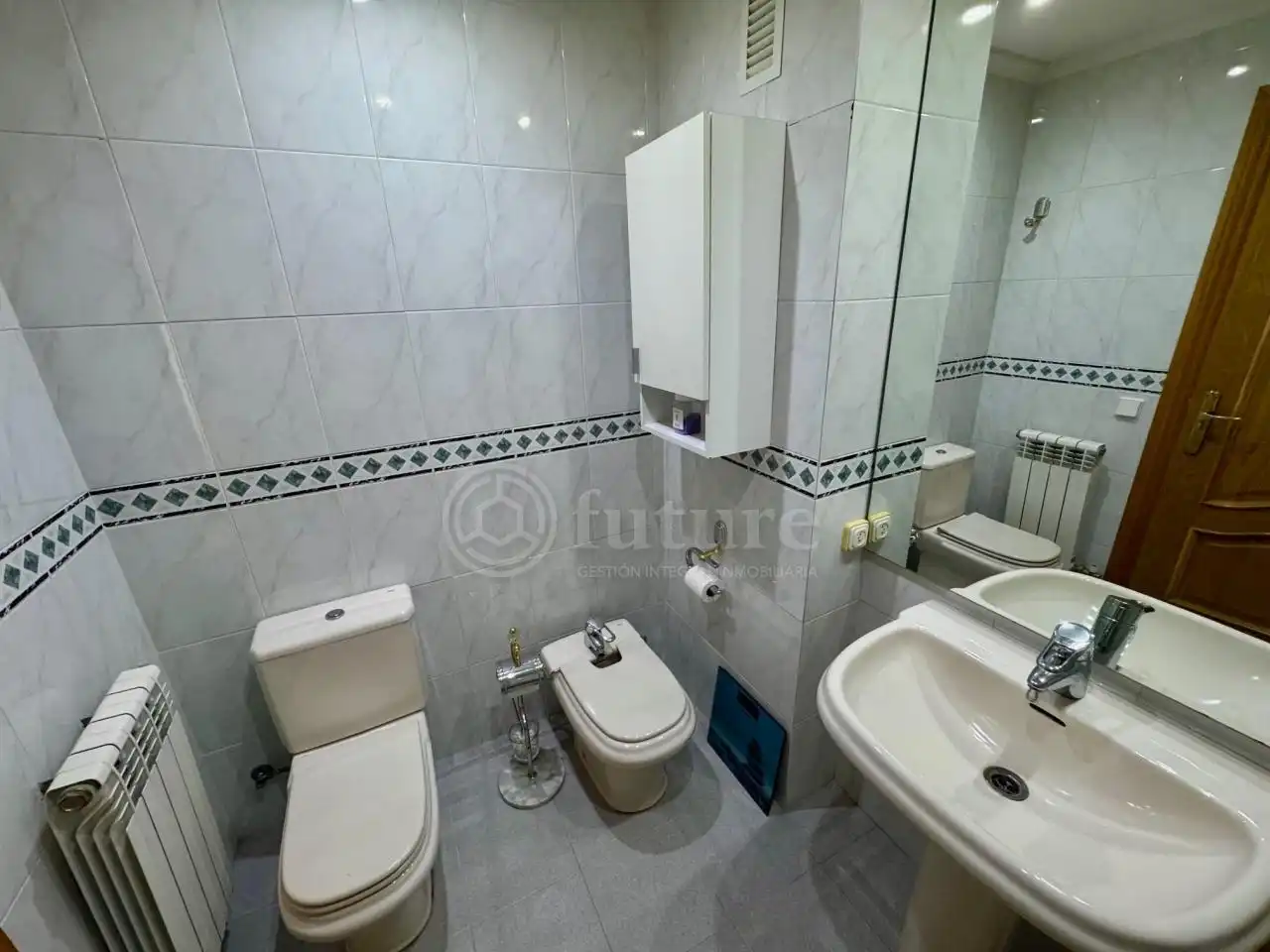 Bathroom of Flat for rent in Salamanca  with Heating, Furnished and Balcony