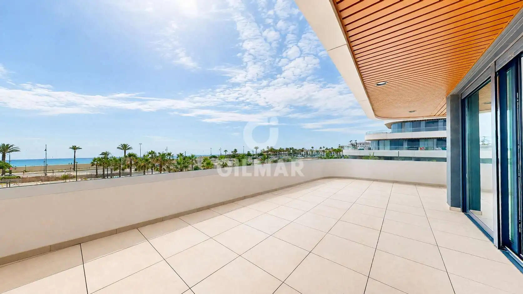 Terraza de Piso en venta en Torremolinos con Calefacción, Jardín privado y Trastero