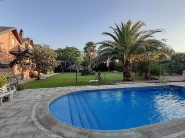 Casa amb piscina en venda a Raya del Palancar - Guadamonte