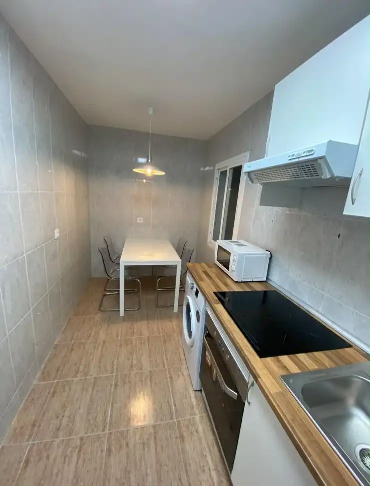 Cocina de Piso en venta en Talavera de la Reina con Aire acondicionado, Calefacción y Amueblado