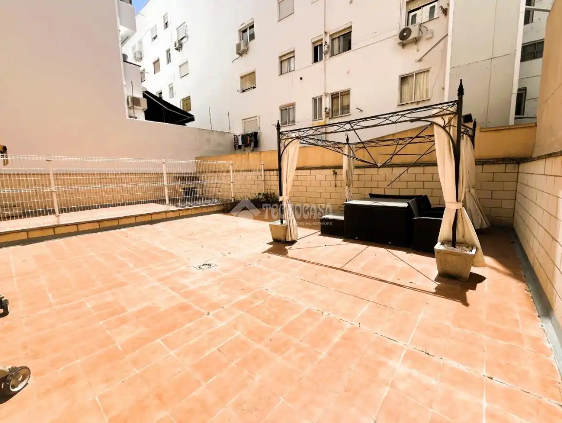 Terrasse von Wohnung zum Verkauf in Zaragoza mit Klimaanlage, Heizung und Terrasse