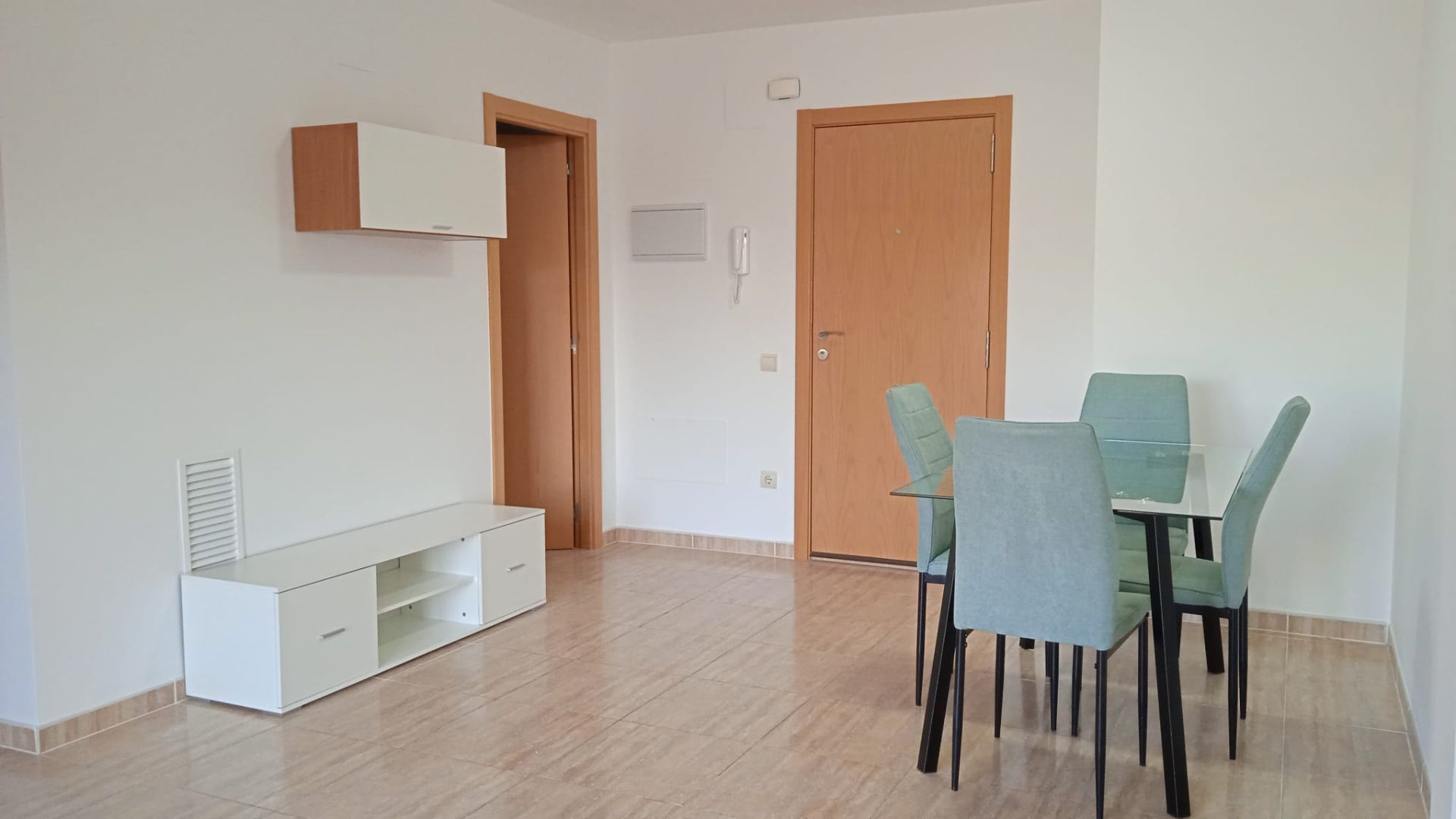 Piso de alquiler en Camarles con Aire acondicionado, Calefacción y Terraza