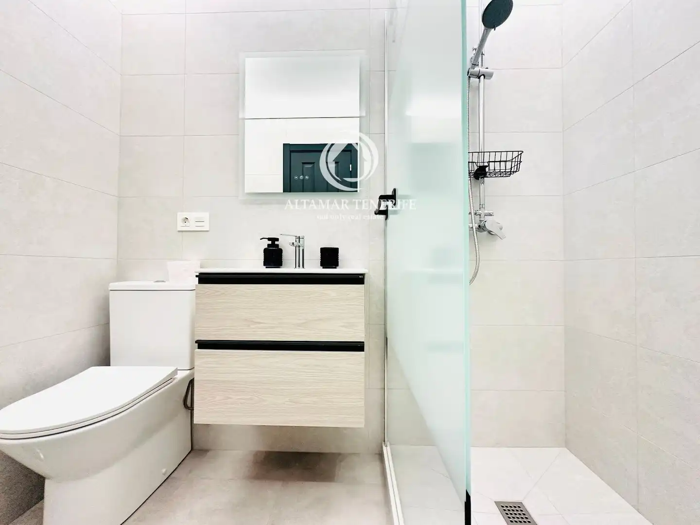 Bathroom of Detached homes for sale in Adeje  with Air Conditioner, Private garden and Terrace