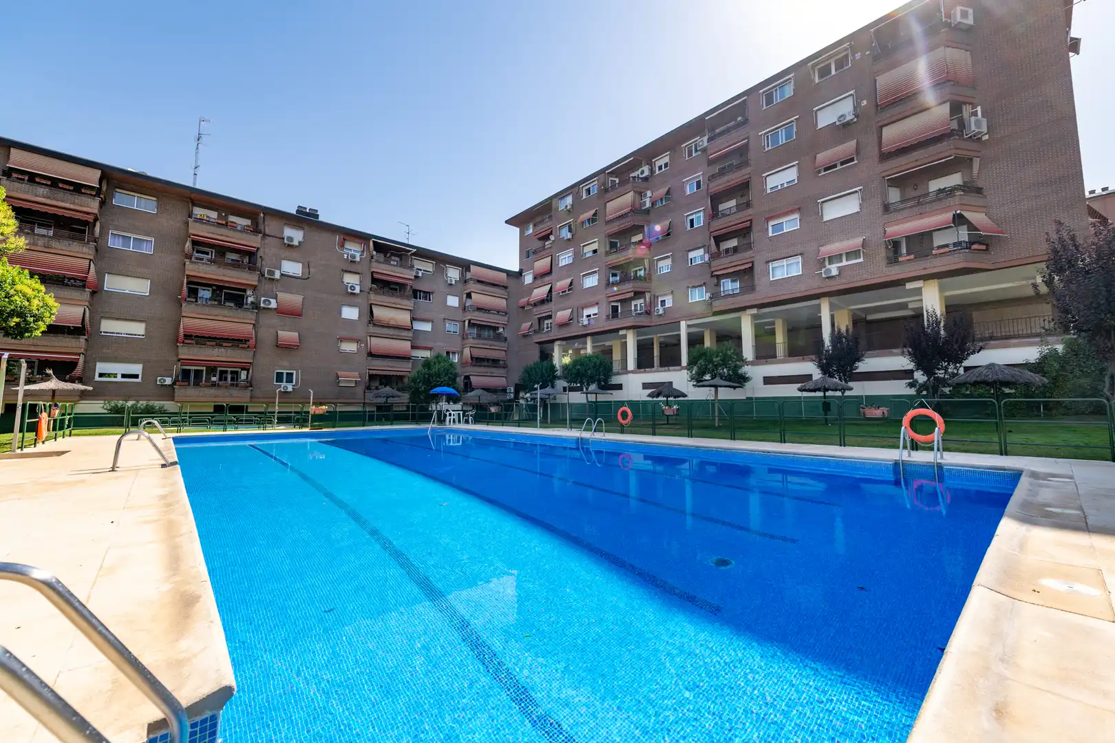 Piscina de Pis en venda en San Sebastián de los Reyes amb Aire condicionat, Calefacció i Terrassa