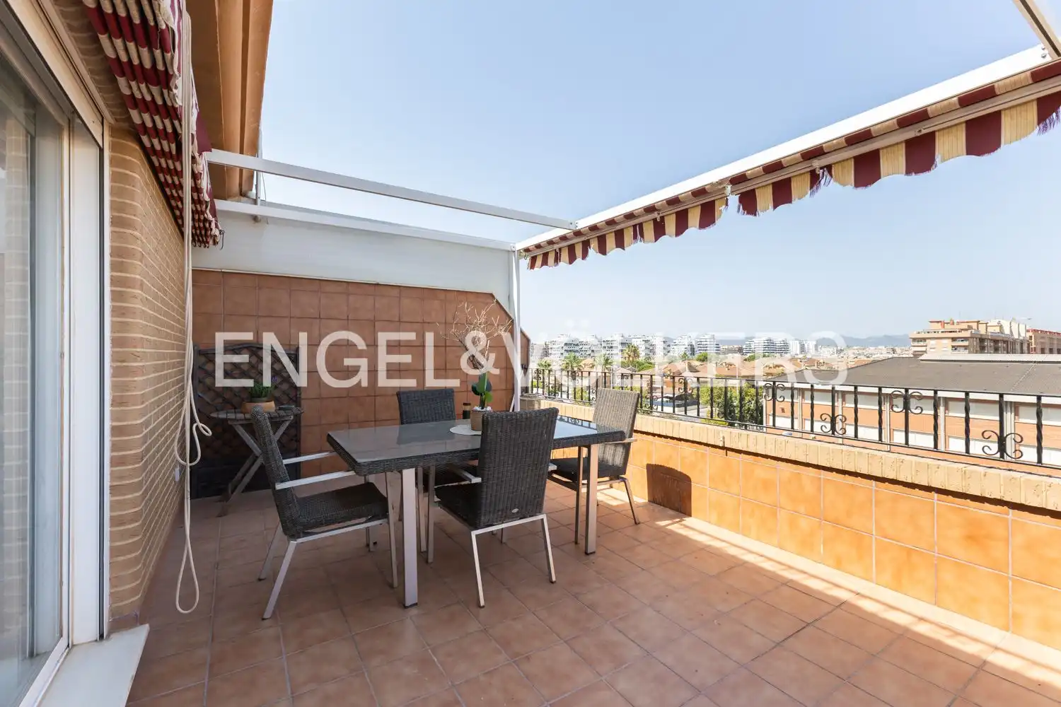 Terrace of Attic for rent in Sagunto / Sagunt  with Air Conditioner, Heating and Terrace