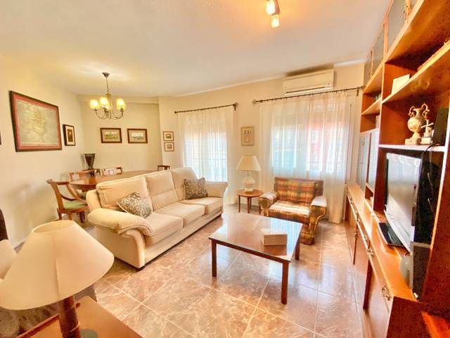 Piso en Venta en Carolinas Bajas