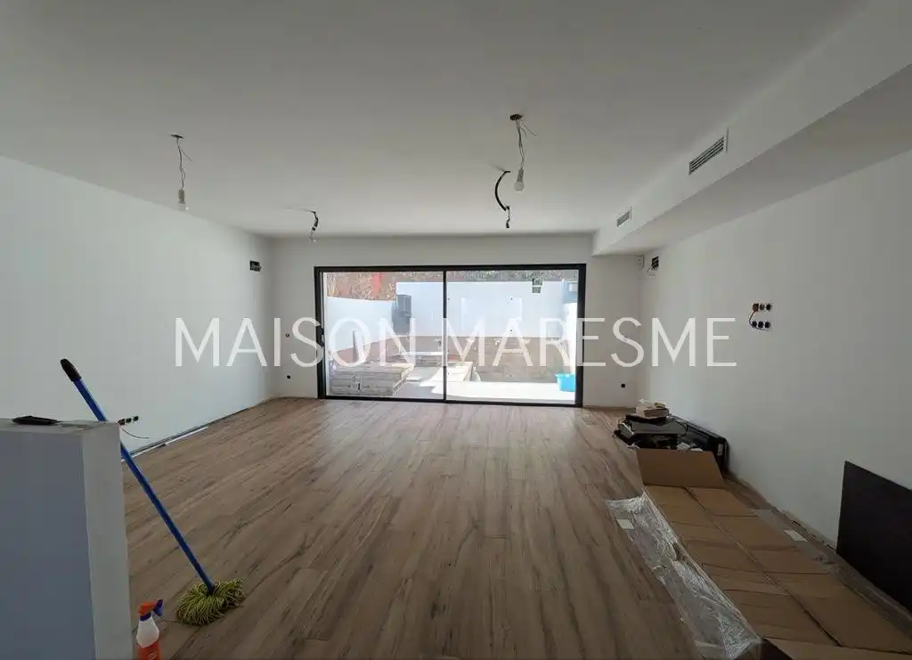 Casa a schiera con terrazza in affitto a Canet de Mar, imagen 2