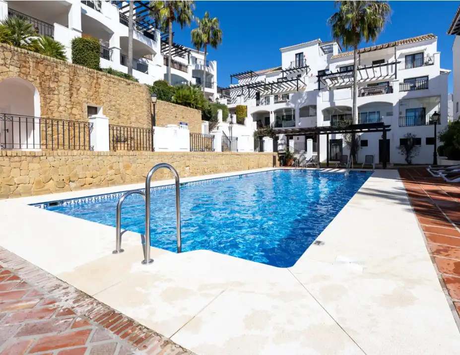 Piso con piscina en venta en Río Real - Los Monteros, imagen 2