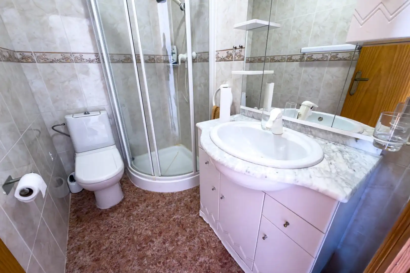 Bany de Pis en venda en Torrevieja amb Terrassa, Moblat i Balcó