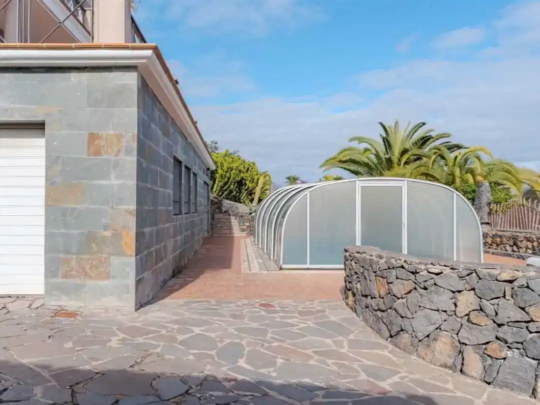 Vista exterior de Casa o chalet en venta en San Antonio - Las Arenas