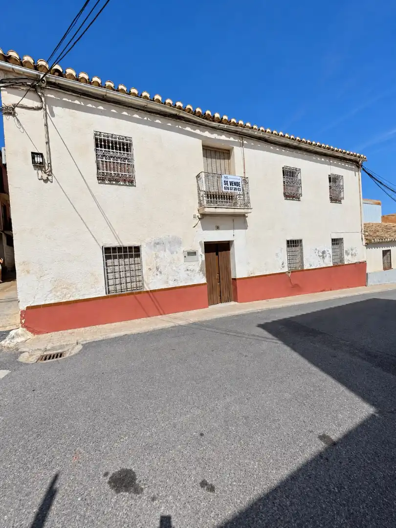 Semi-detached house with terrace for sale in Calle Maria